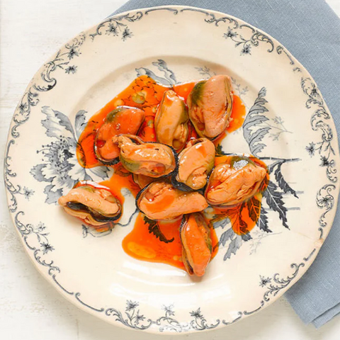 Galician Mussels in Pickled Sauce 12 -16 La brujula 110g | Mejillones Gallegos en Salsa Escabeche 12-16 La Brújula 110g