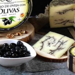 Sheep Cheese Manchego Style with Olives | Queso de Oveja tipo Manchego con Aceituna